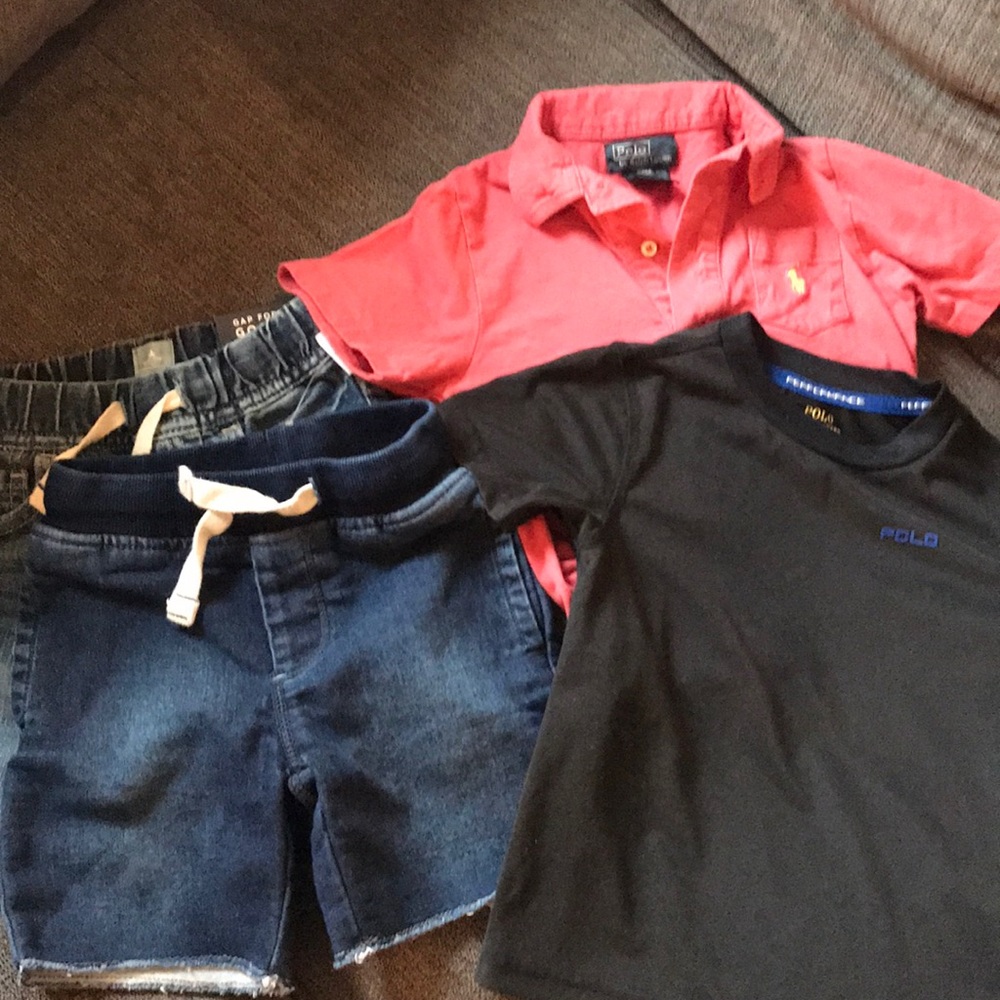 Lot of boys 2T clothing Gap and Polo